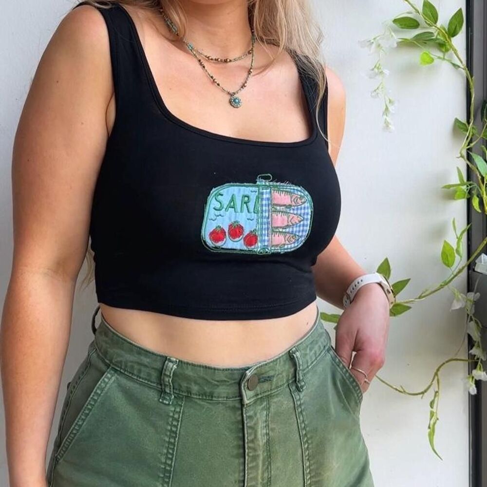 black retro embroidered sardine can appliqué patchwork crop tank